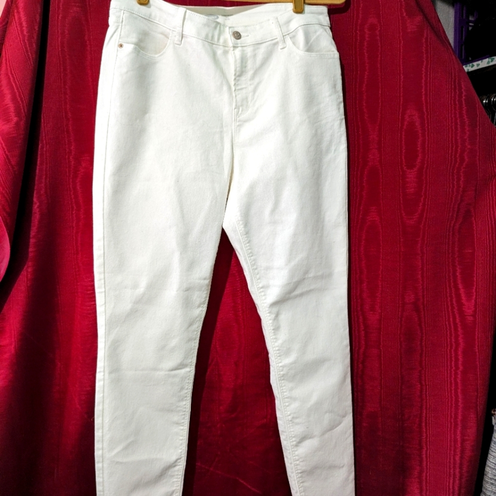 Old Navy white jeans